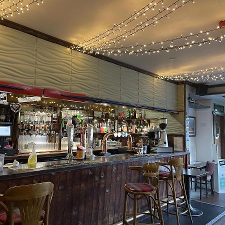 ת'ורסו The Ferry Inn מראה חיצוני תמונה